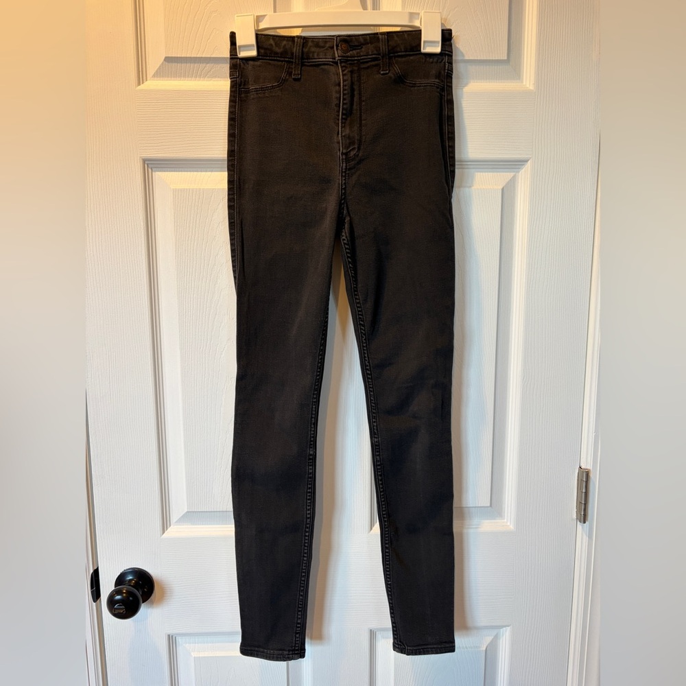 Hollister Black Ultra High-Rise Jean Legging (Size 3L)